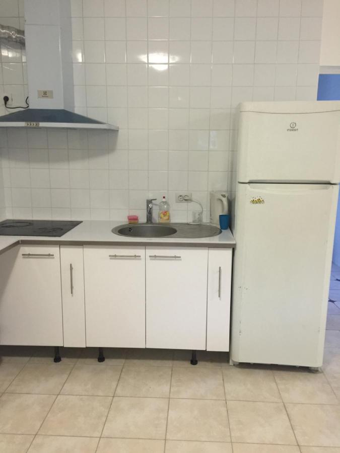Lori Hostel Bobigny Eksteriør bilde